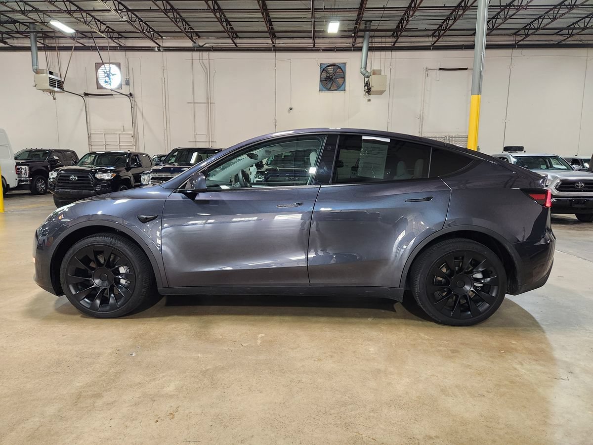 Used 2024 Tesla Model Y Long Range AWD/4WD image 7