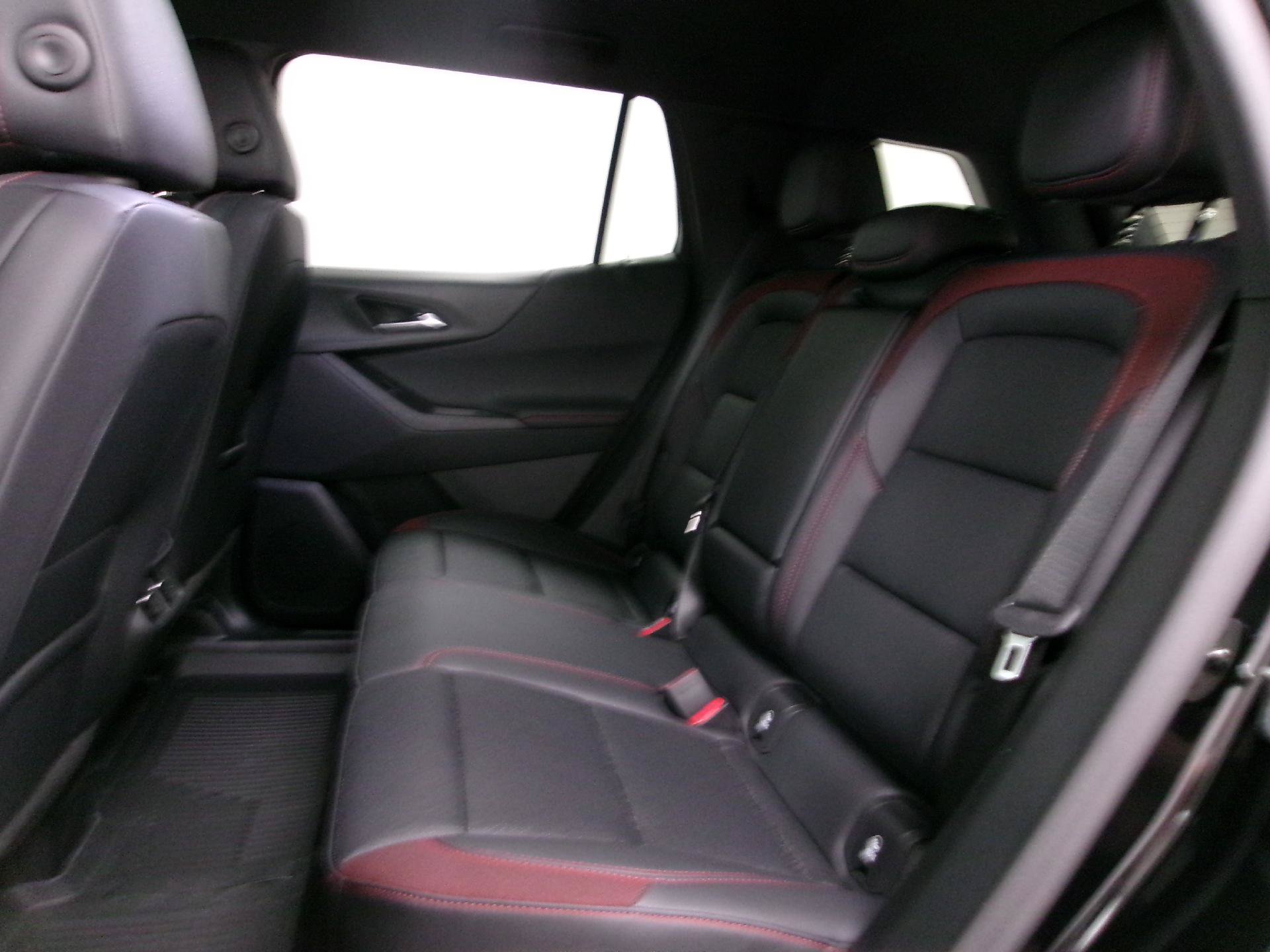 New 2027 Chevrolet Equinox RS w/ Safety and Technology Package AWD/4WD image 10