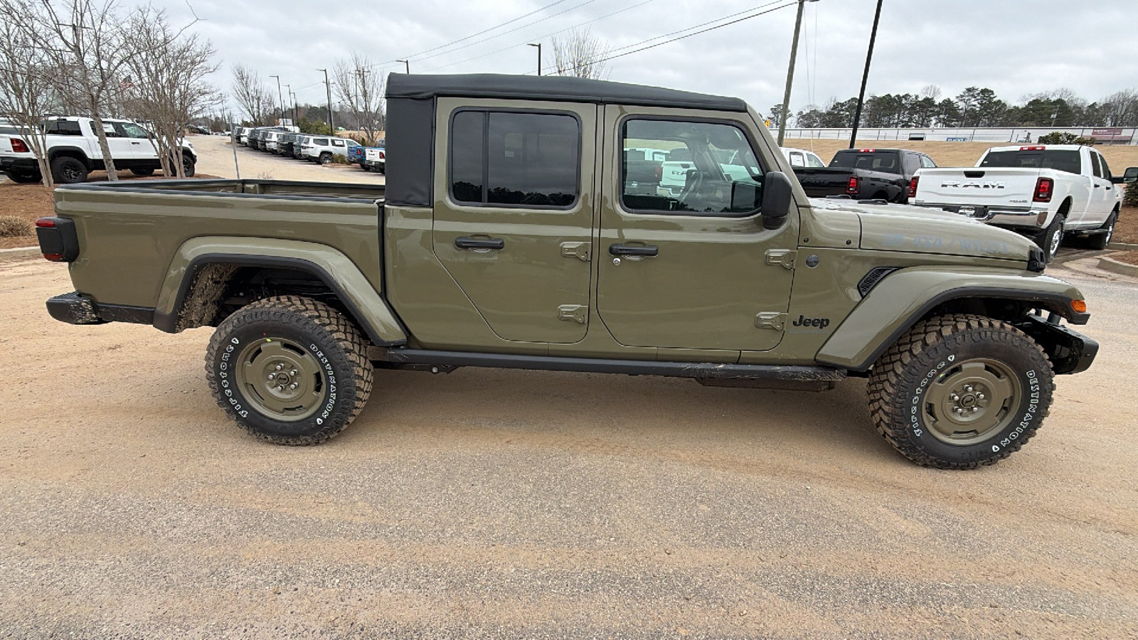 New 2026 Jeep Gladiator Willys AWD/4WD image 7