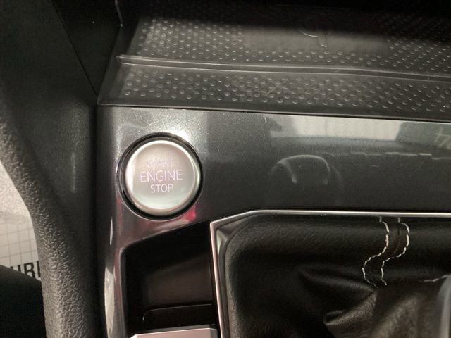 Certified 2024 Volkswagen Tiguan SE R-Line image 18