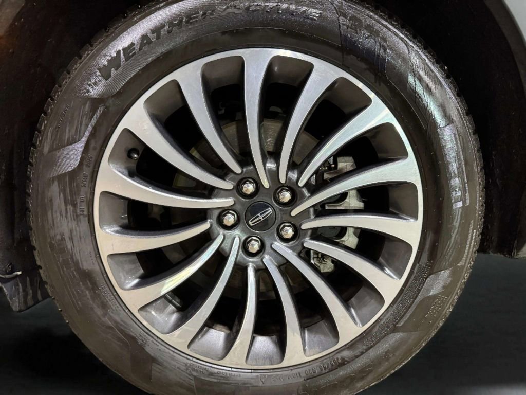 Certified 2023 Lincoln Aviator Reserve w/ Elements Package Plus image 30