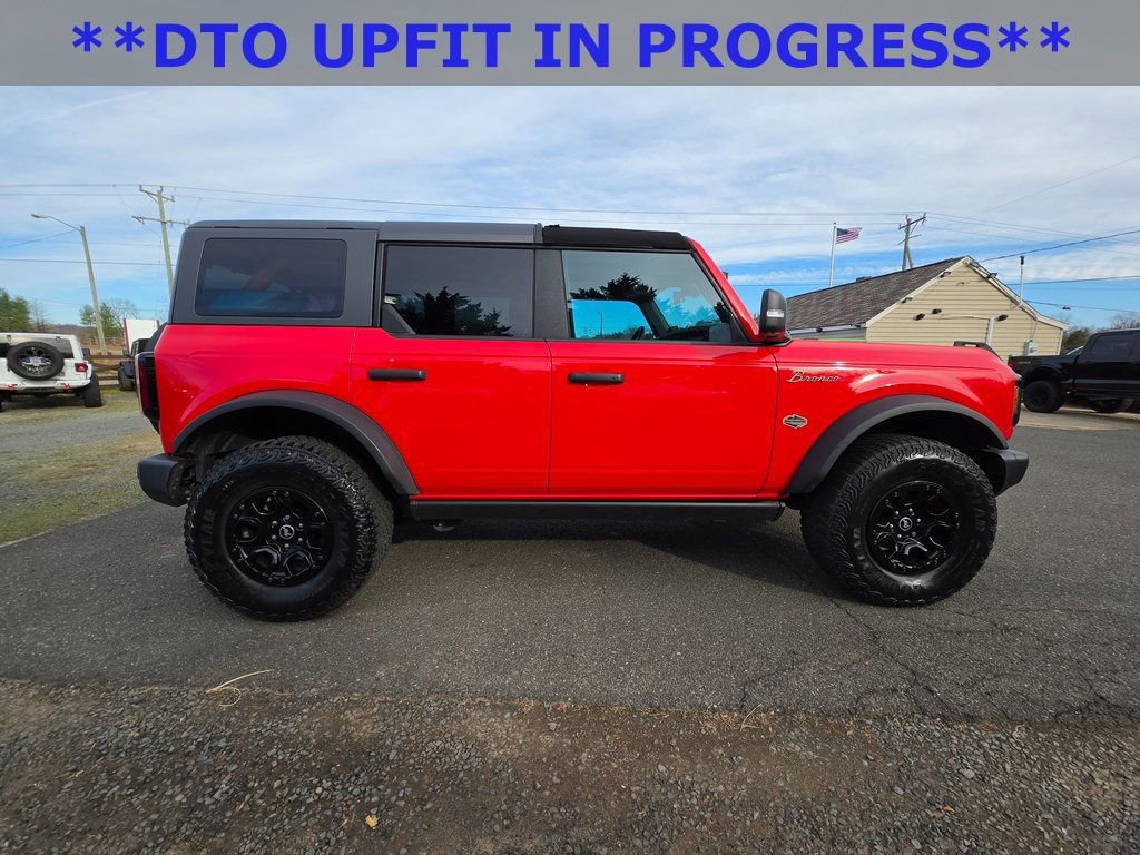 Used 2023 Ford Bronco Wildtrak image 11