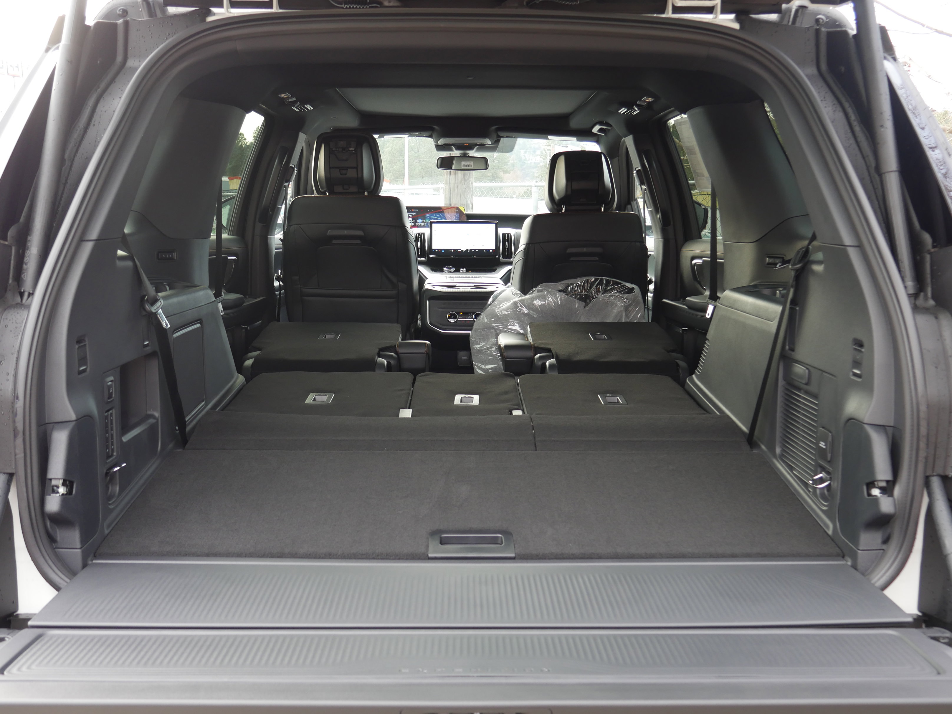 New 2026 Ford Expedition Tremor image 25