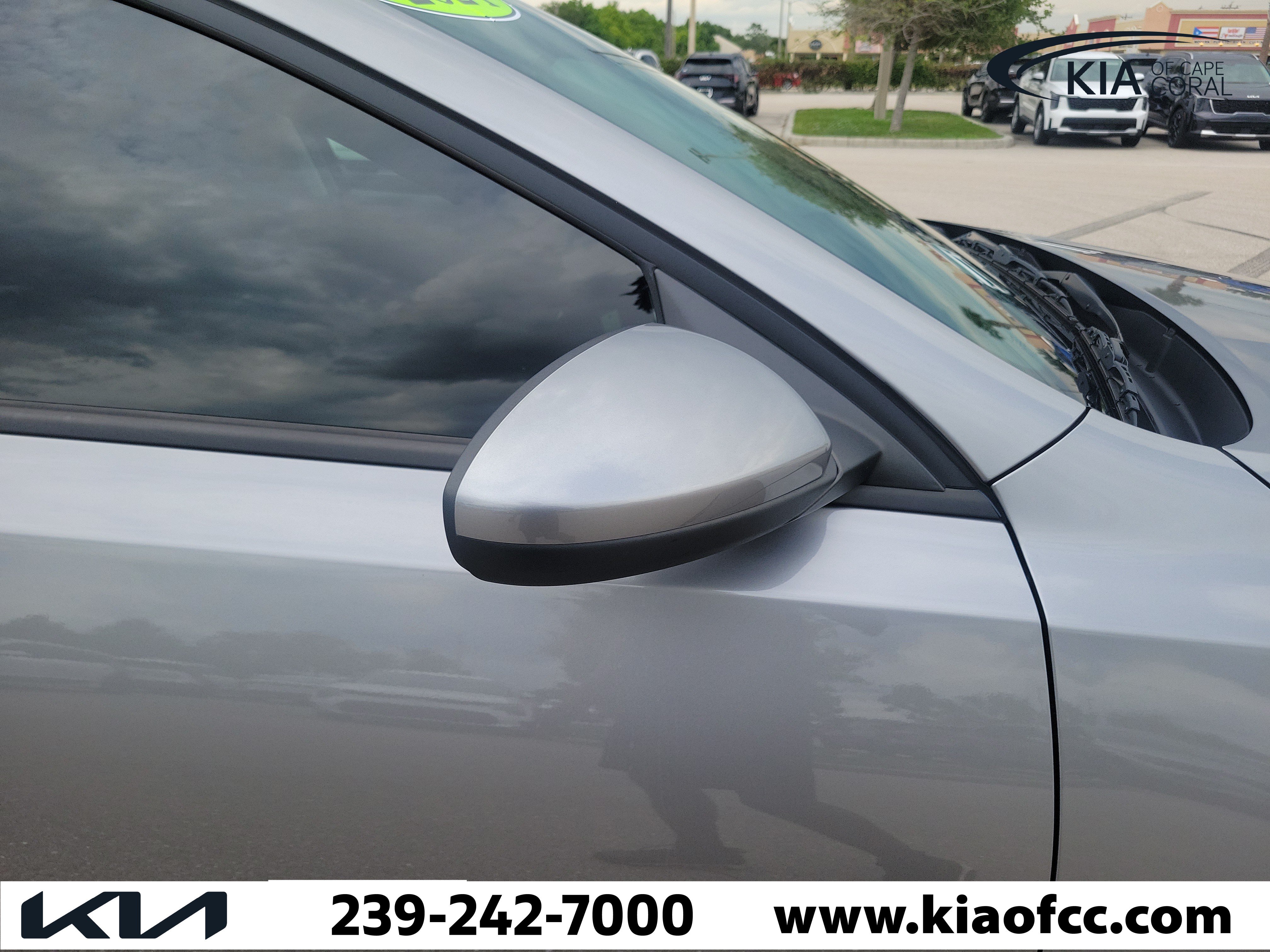 Certified 2024 Kia Forte LXS FWD image 8