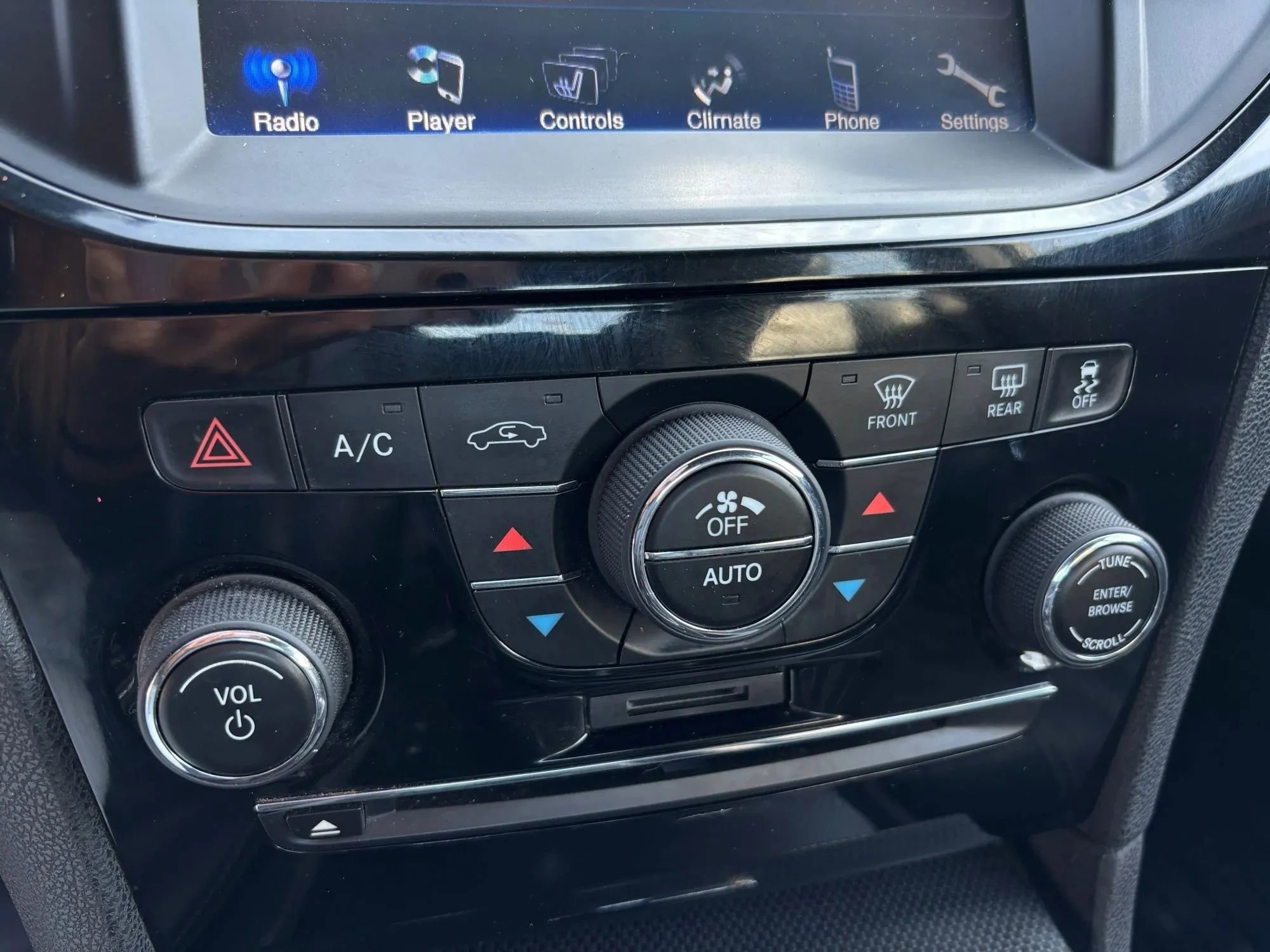 Used 2013 Chrysler 300 S image 16