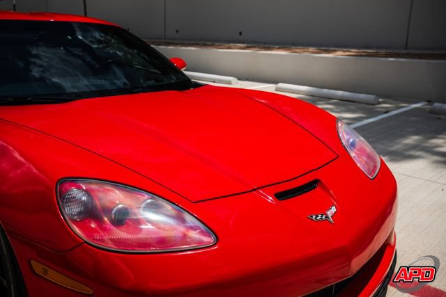 Used 2013 Chevrolet Corvette Z06 w/ 3LZ Preferred Equipment Group RWD image 25