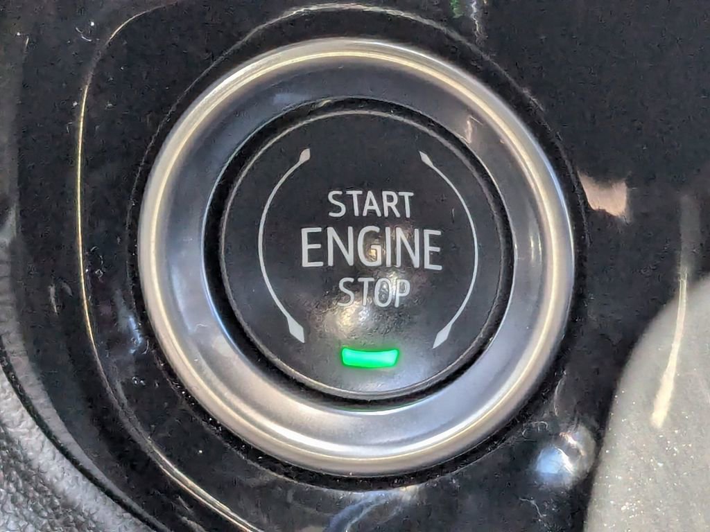 Used 2025 Chevrolet Silverado 2500 LT w/ Convenience Package image 30