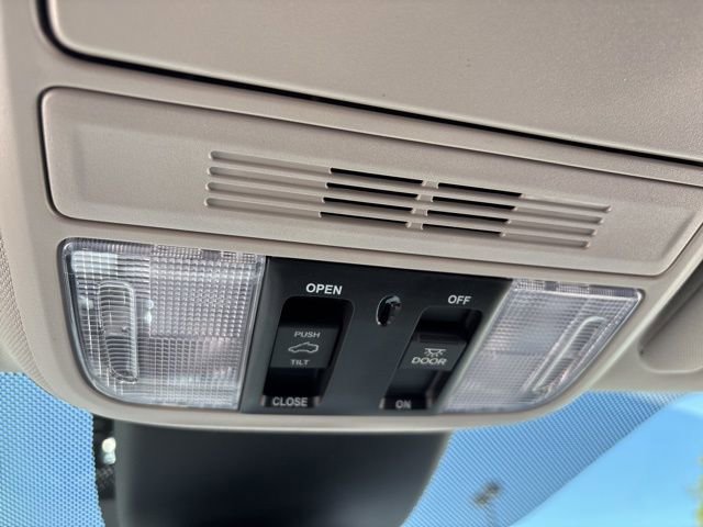 Certified 2026 Honda Odyssey Elite image 32