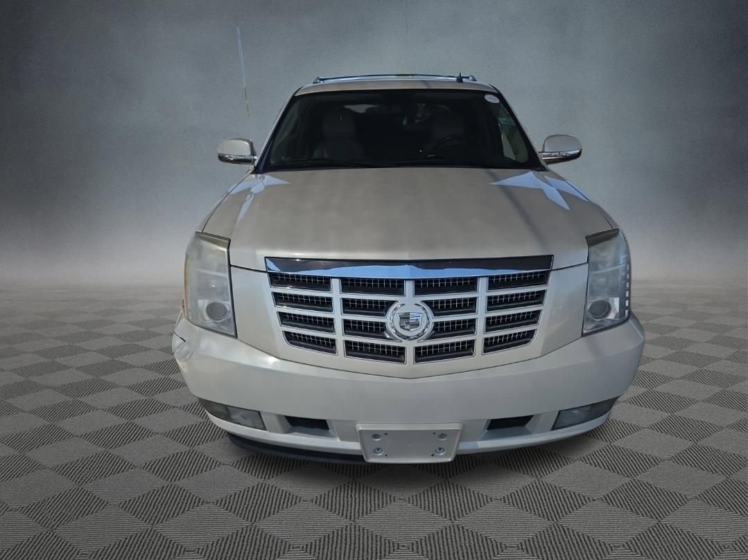Used 2009 Cadillac Escalade EXT image 2