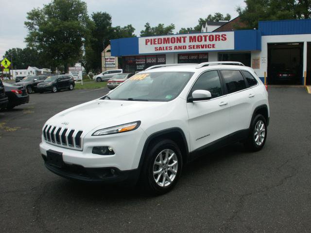 Used 2018 Jeep Cherokee Latitude Plus AWD/4WD image 1