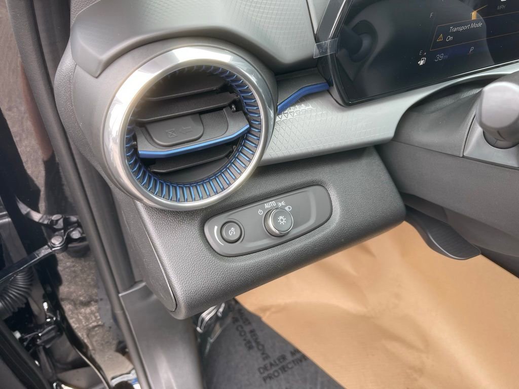 New 2026 Chevrolet Trax LT image 12