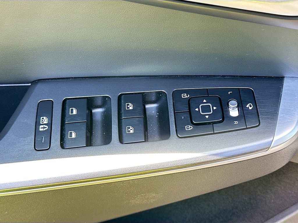 Certified 2024 Kia EV6 Light RWD image 18