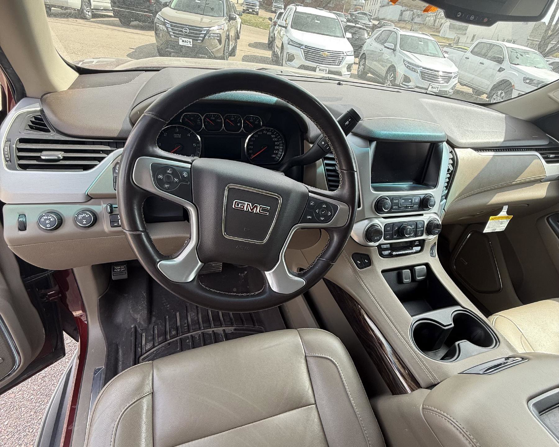 Used 2018 GMC Yukon SLT w/ Open Road Package image 16