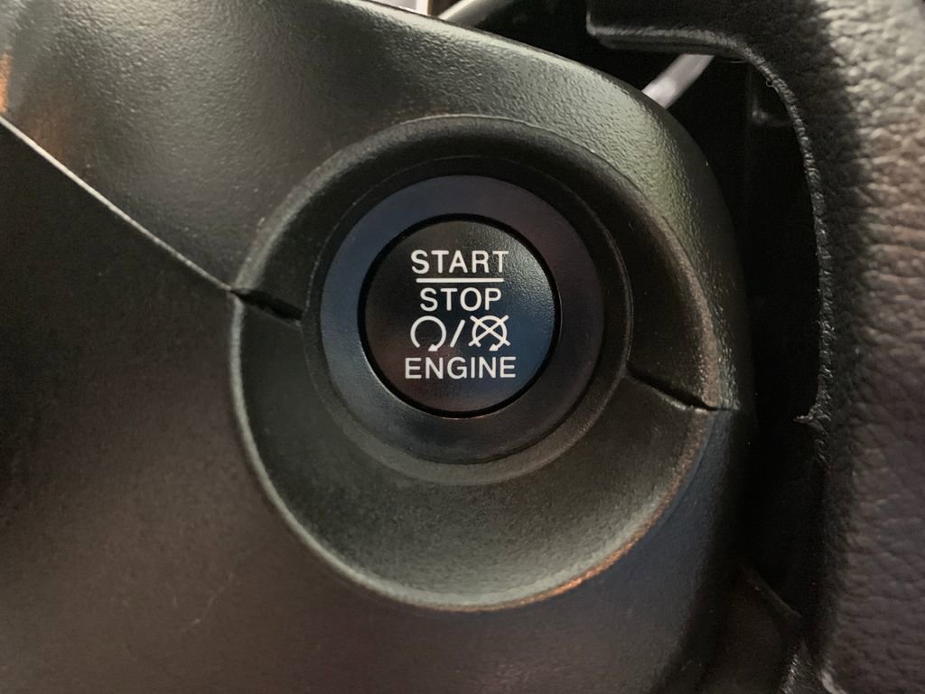 Used 2019 Jeep Compass Altitude image 16