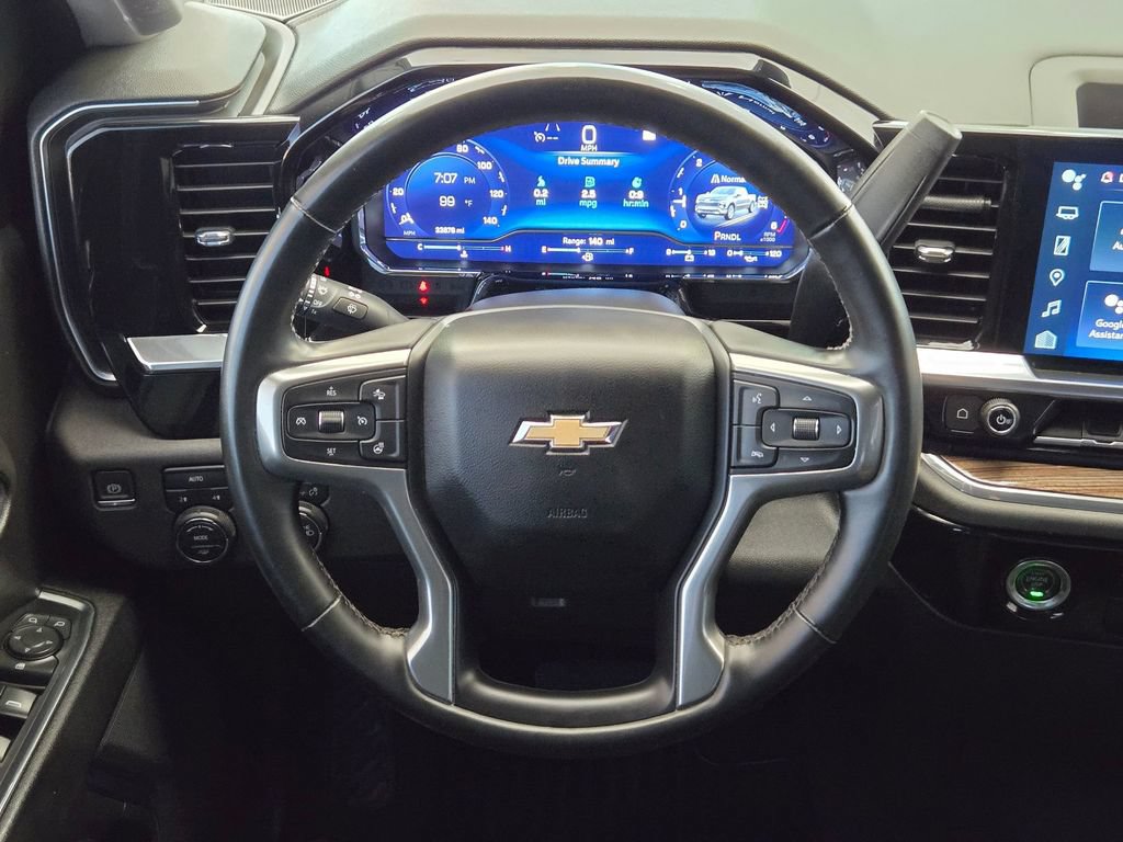 Used 2023 Chevrolet Silverado 1500 LT AWD/4WD image 19