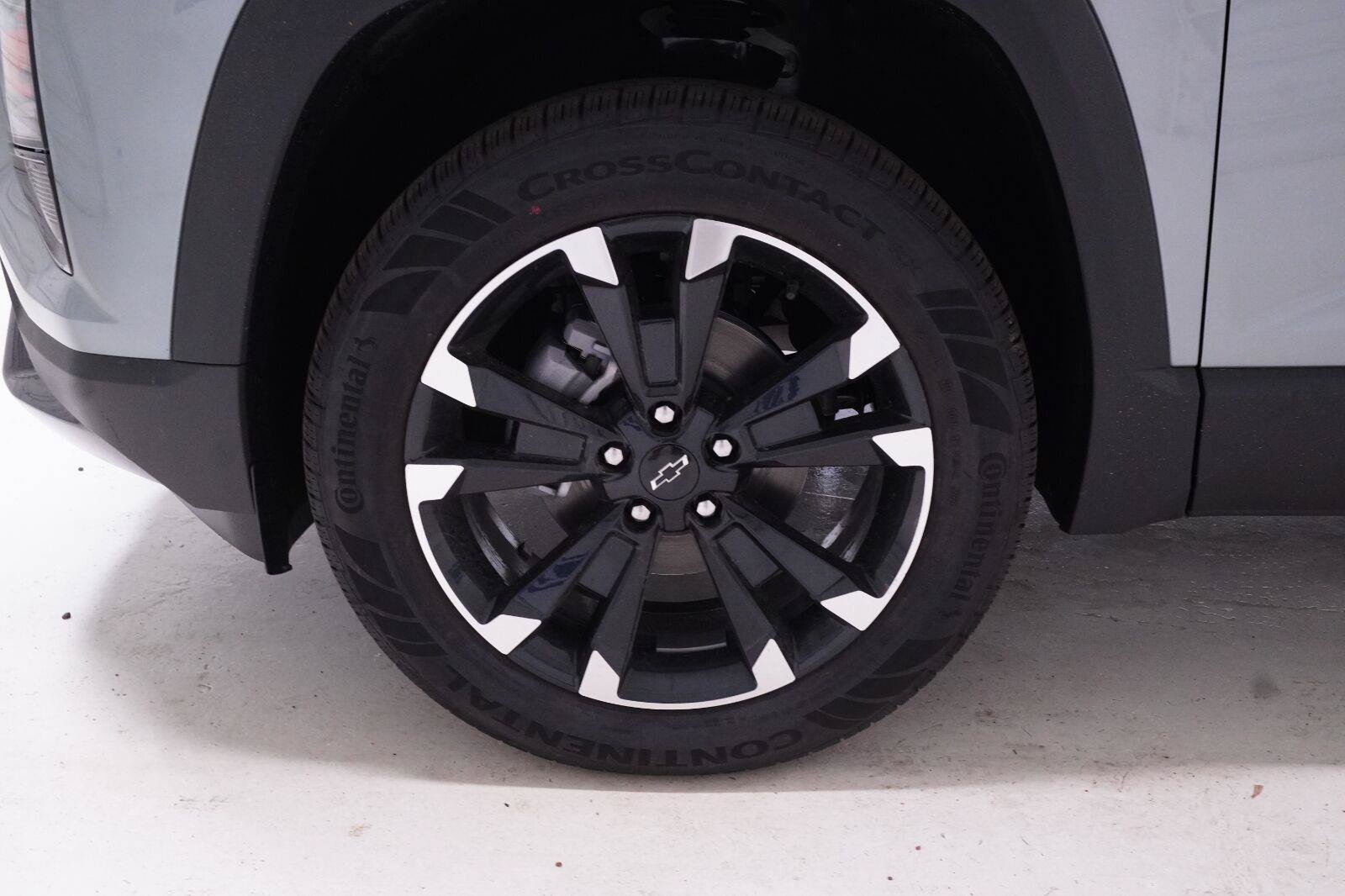 New 2027 Chevrolet Equinox RS FWD image 36