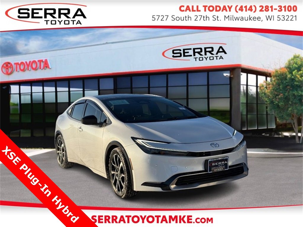 Used 2024 Toyota Prius Prime image 1