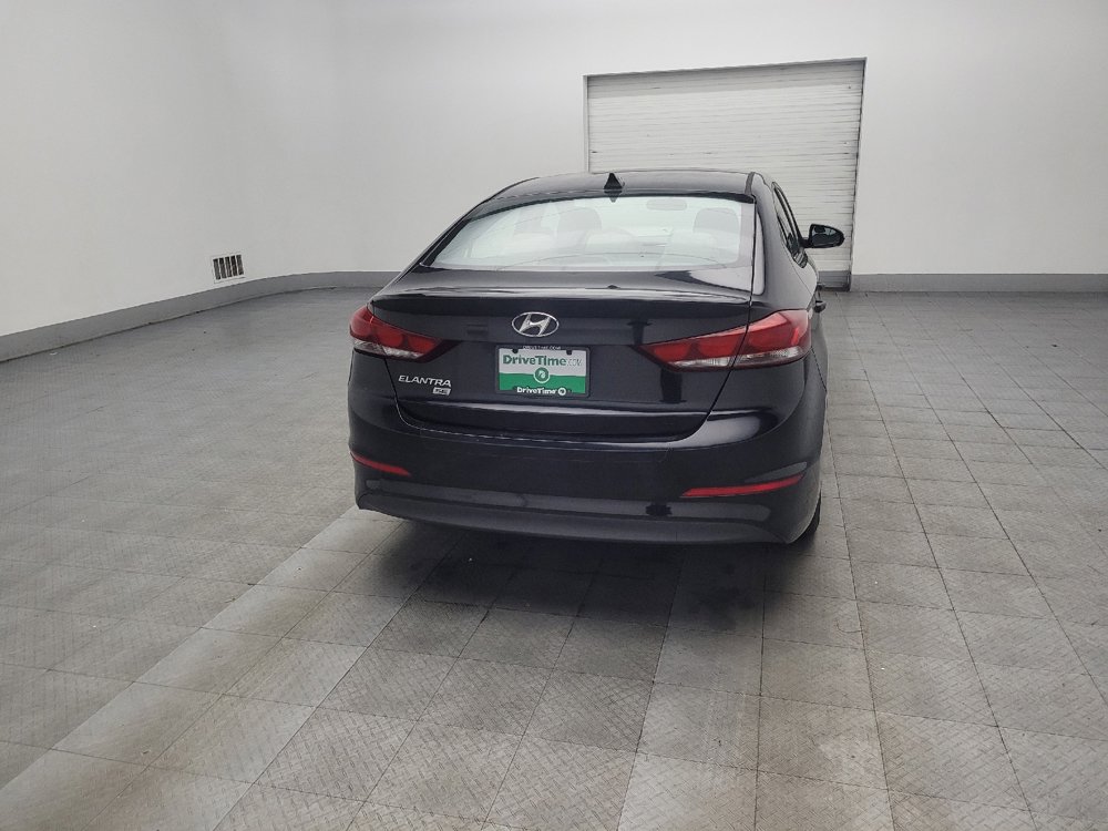 Used 2017 Hyundai Elantra SE image 7