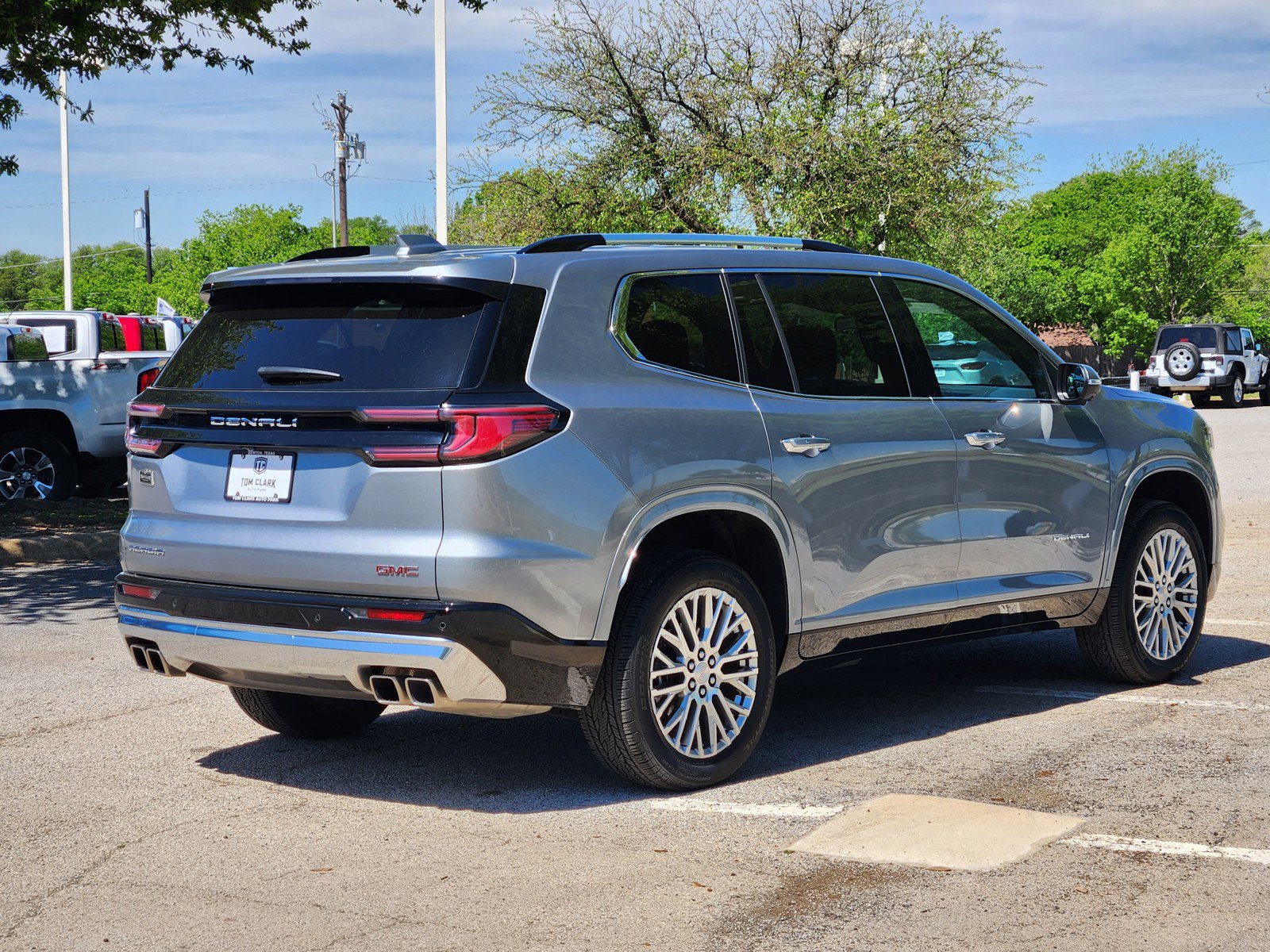 Used 2025 GMC Acadia Denali w/ LPO, Floor Liner Package image 5