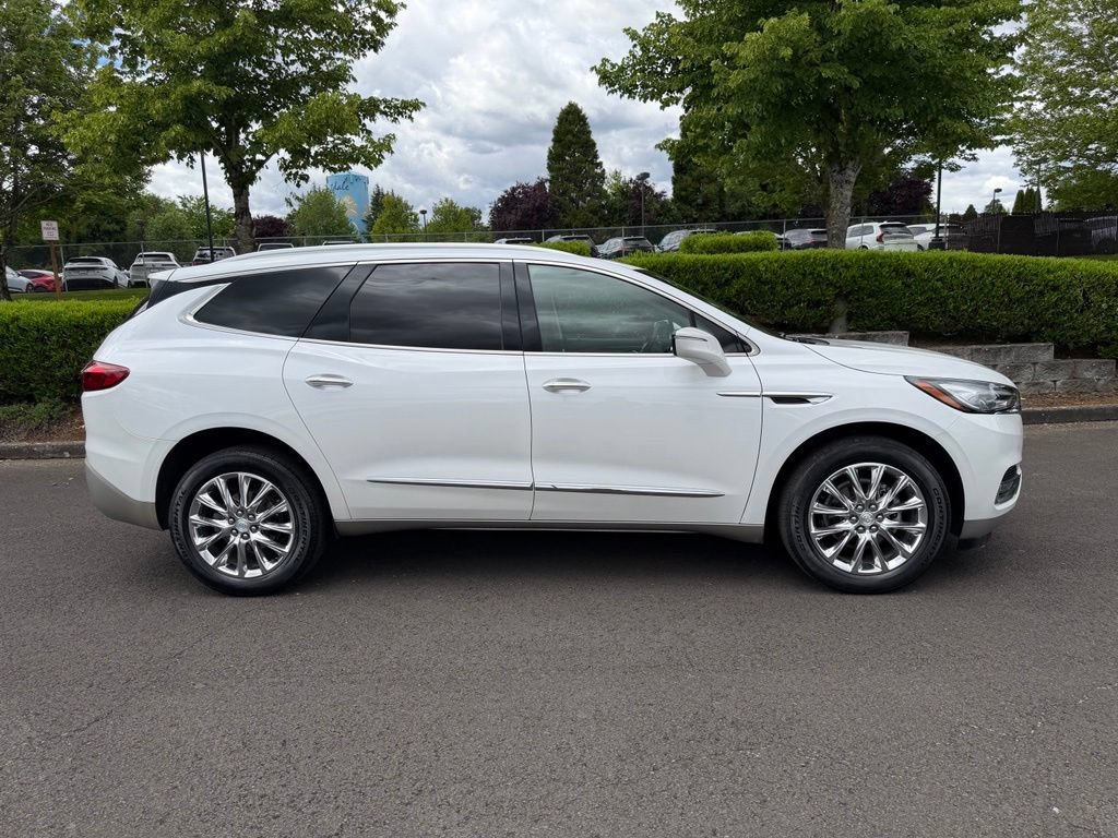 Used 2021 Buick Enclave Premium w/ Sun and Sites Package AWD/4WD image 8
