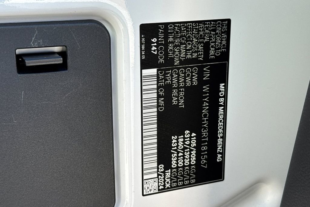 Used 2024 Mercedes-Benz Sprinter 2500 image 25