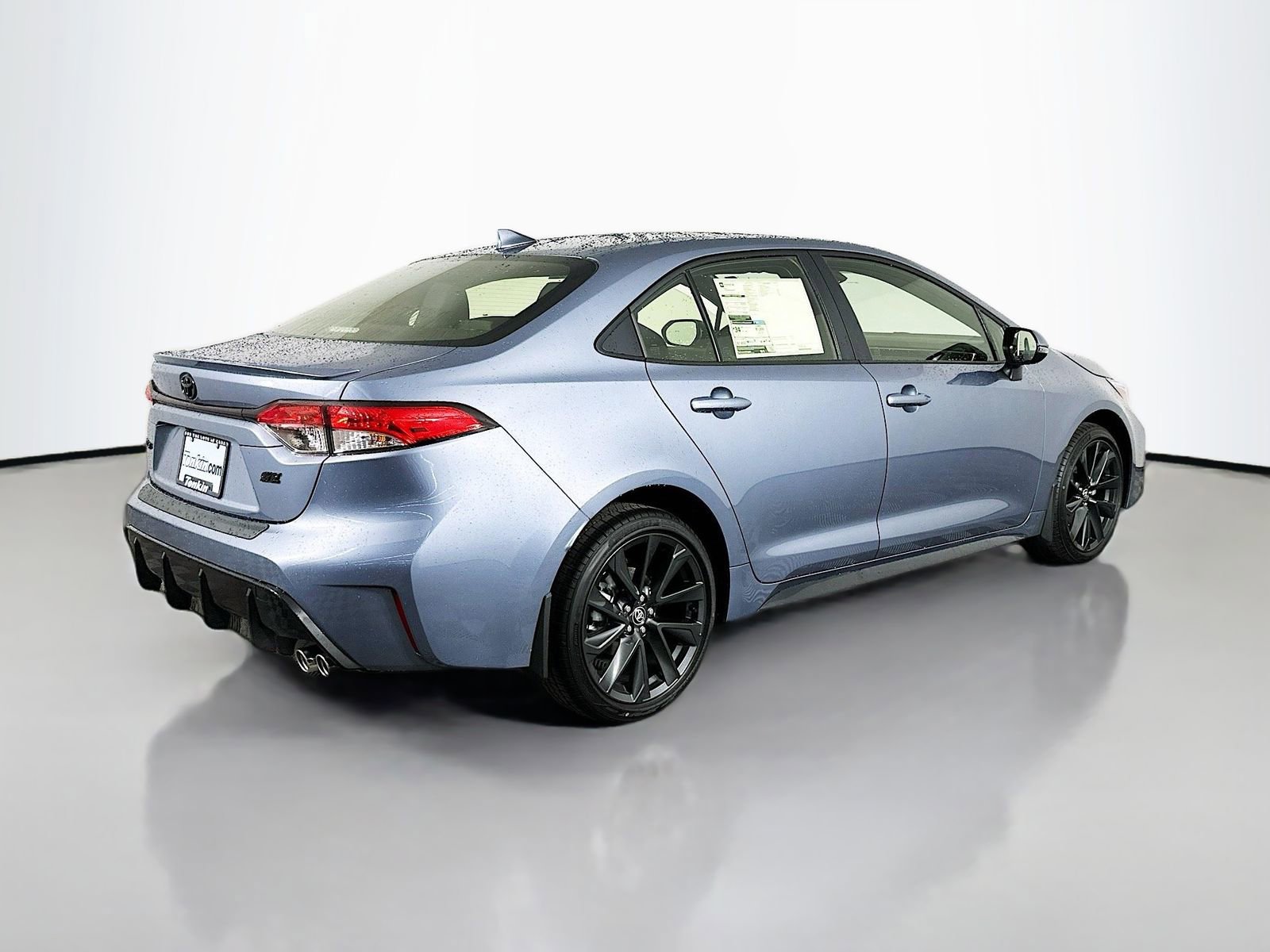 Used 2026 Toyota Corolla SE w/ SE Package FWD image 7
