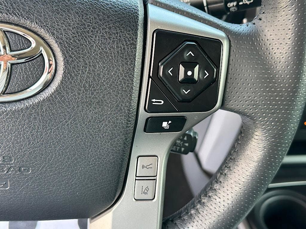 Certified 2020 Toyota 4Runner Limited AWD/4WD image 23