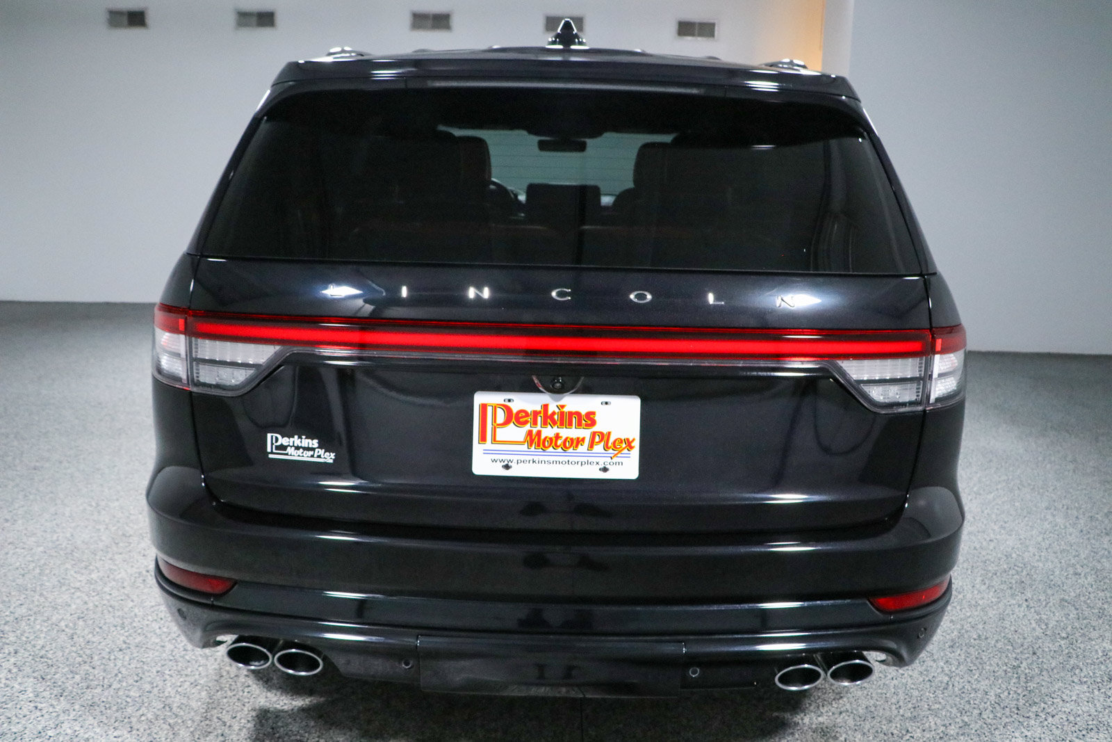 Used 2025 Lincoln Aviator Reserve w/ Jet Appearance Package AWD/4WD image 8