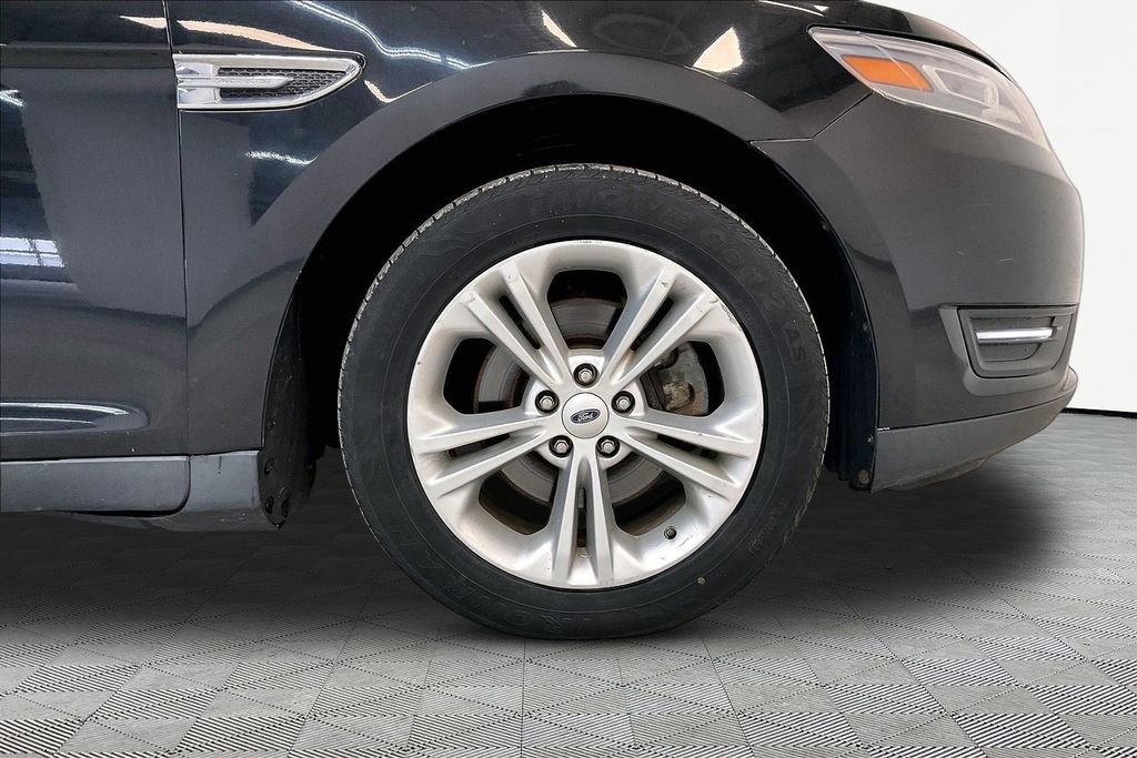 Used 2014 Ford Taurus SEL FWD image 31