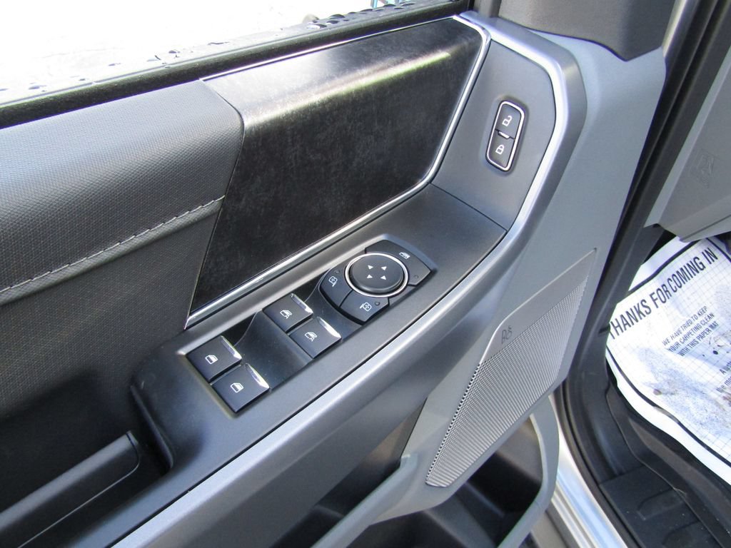 New 2025 Ford F150 Lightning Flash AWD/4WD image 21