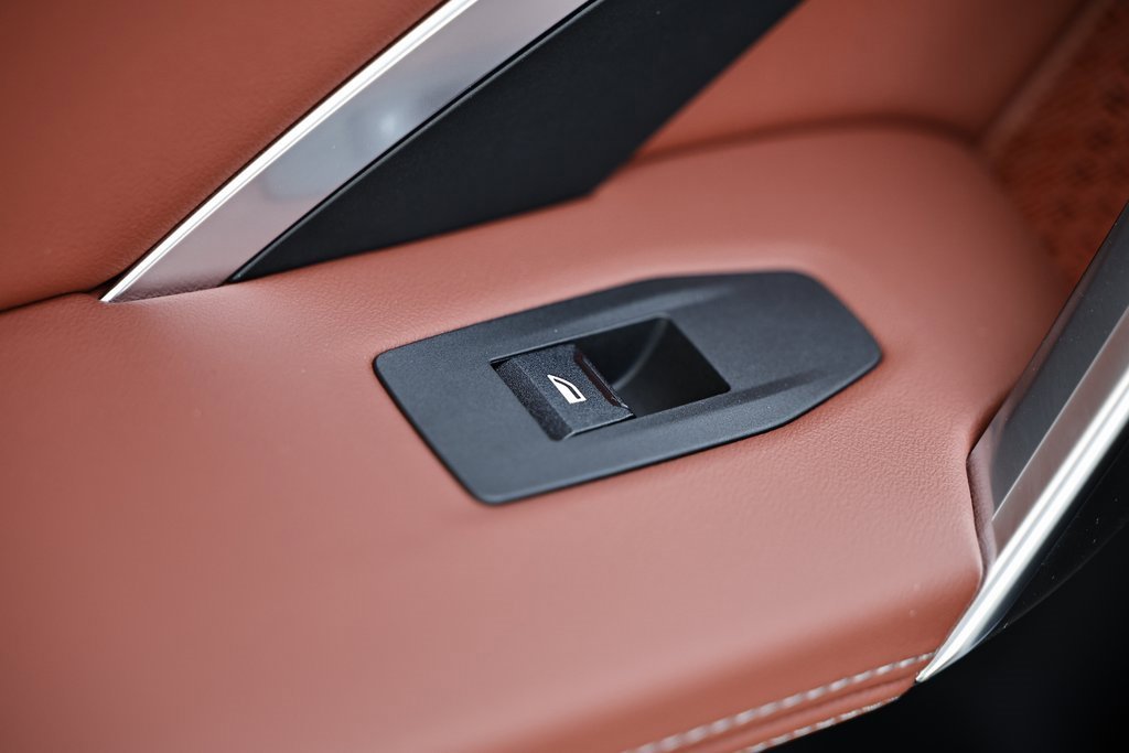 New 2026 BMW X1 xDrive28i w/ Technology Package image 25