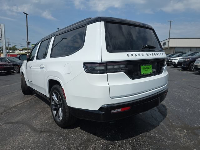 Used 2025 Jeep Grand Wagoneer L Series III w/ Rear Seat Video Group 1 AWD/4WD image 5