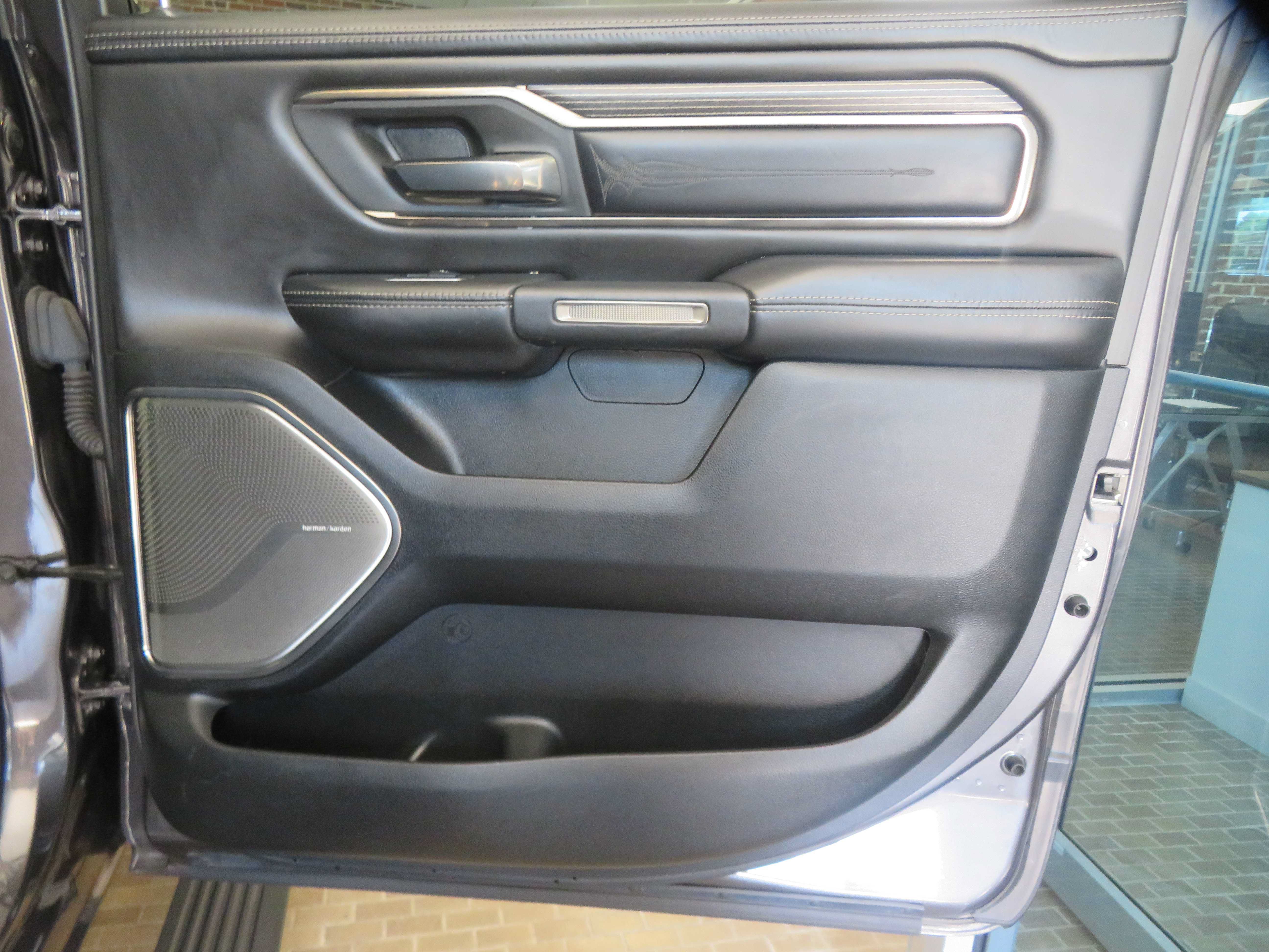 Used 2020 RAM 1500 Limited AWD/4WD image 20