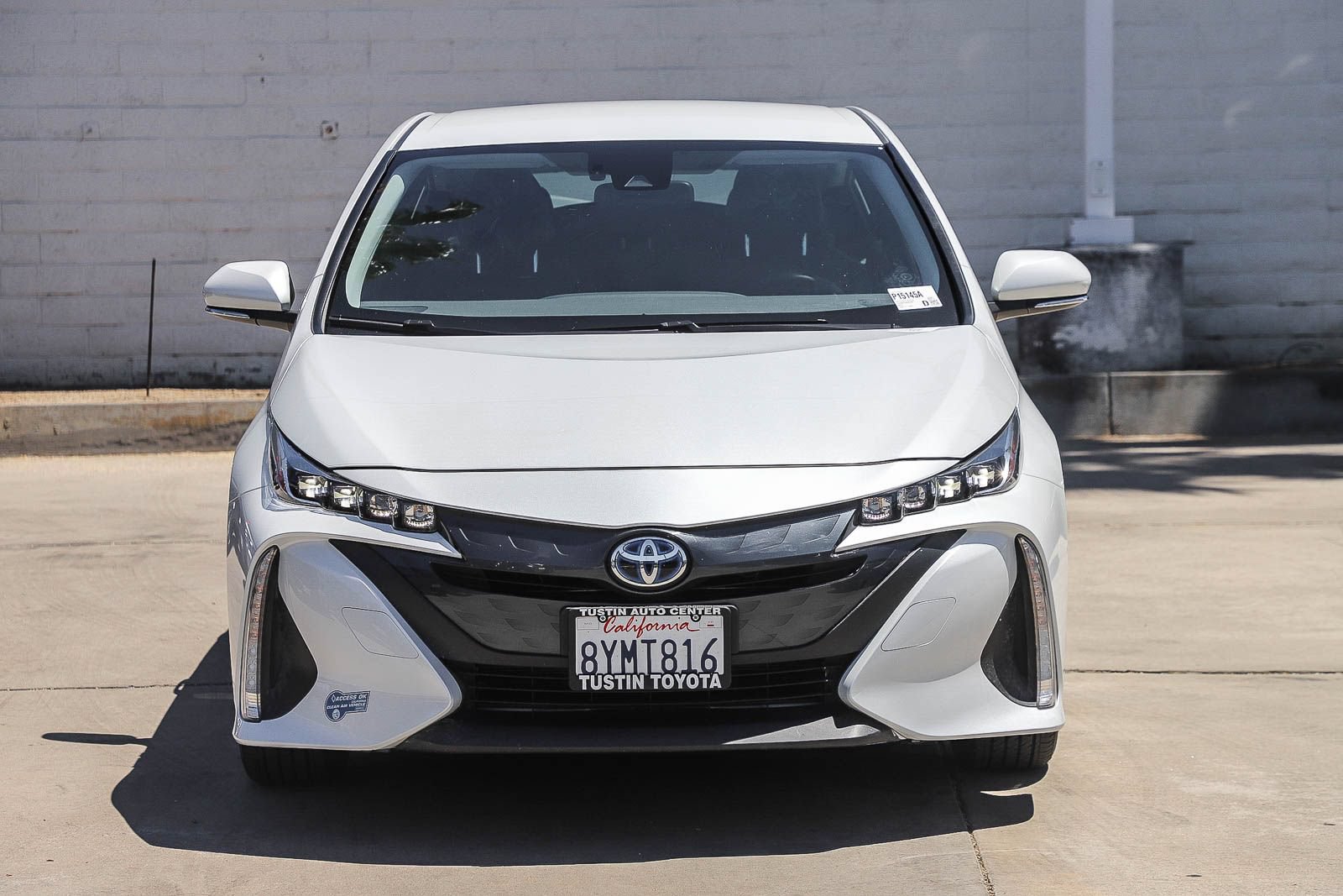 Certified 2022 Toyota Prius Prime XLE FWD image 2