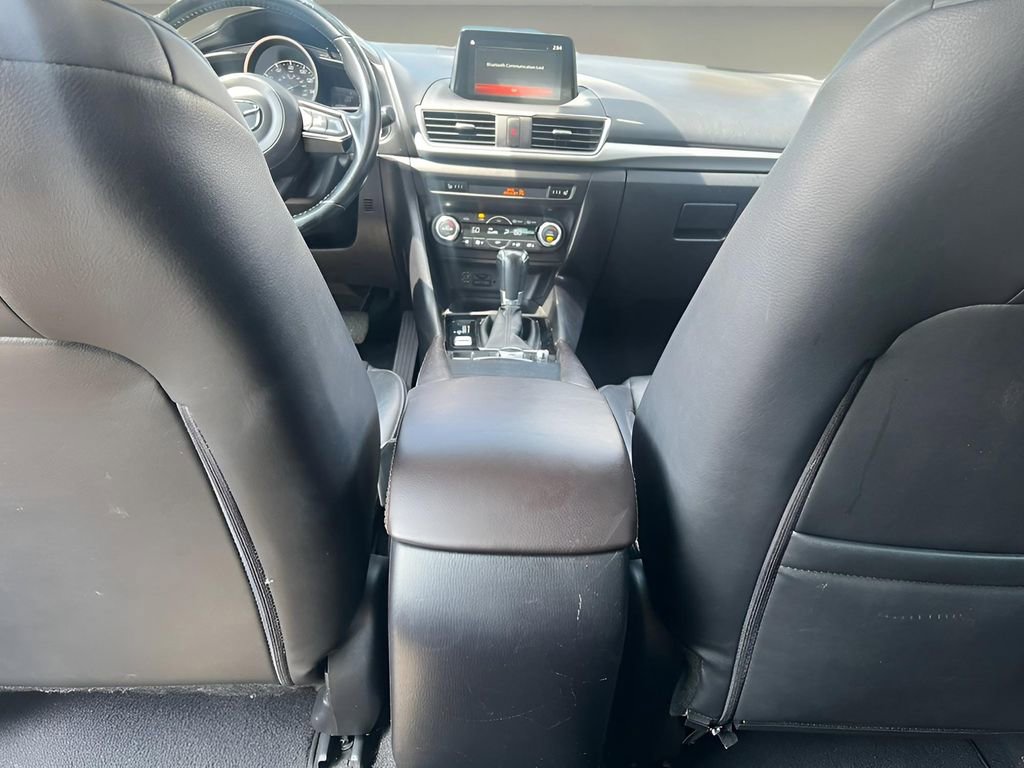 Used 2018 MAZDA MAZDA3 Touring image 22
