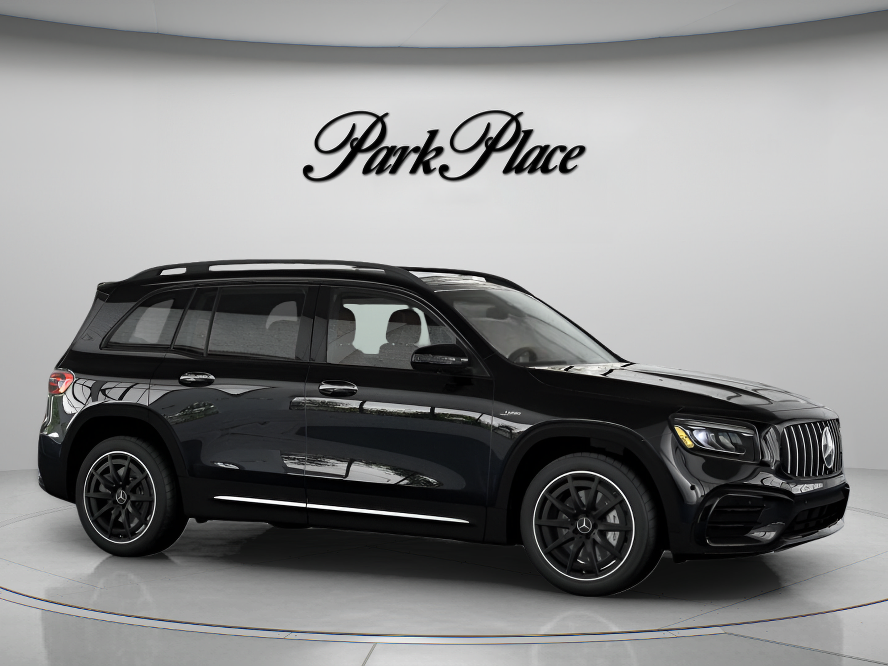 Used 2026 Mercedes-Benz GLB 35 AMG 4MATIC image 31