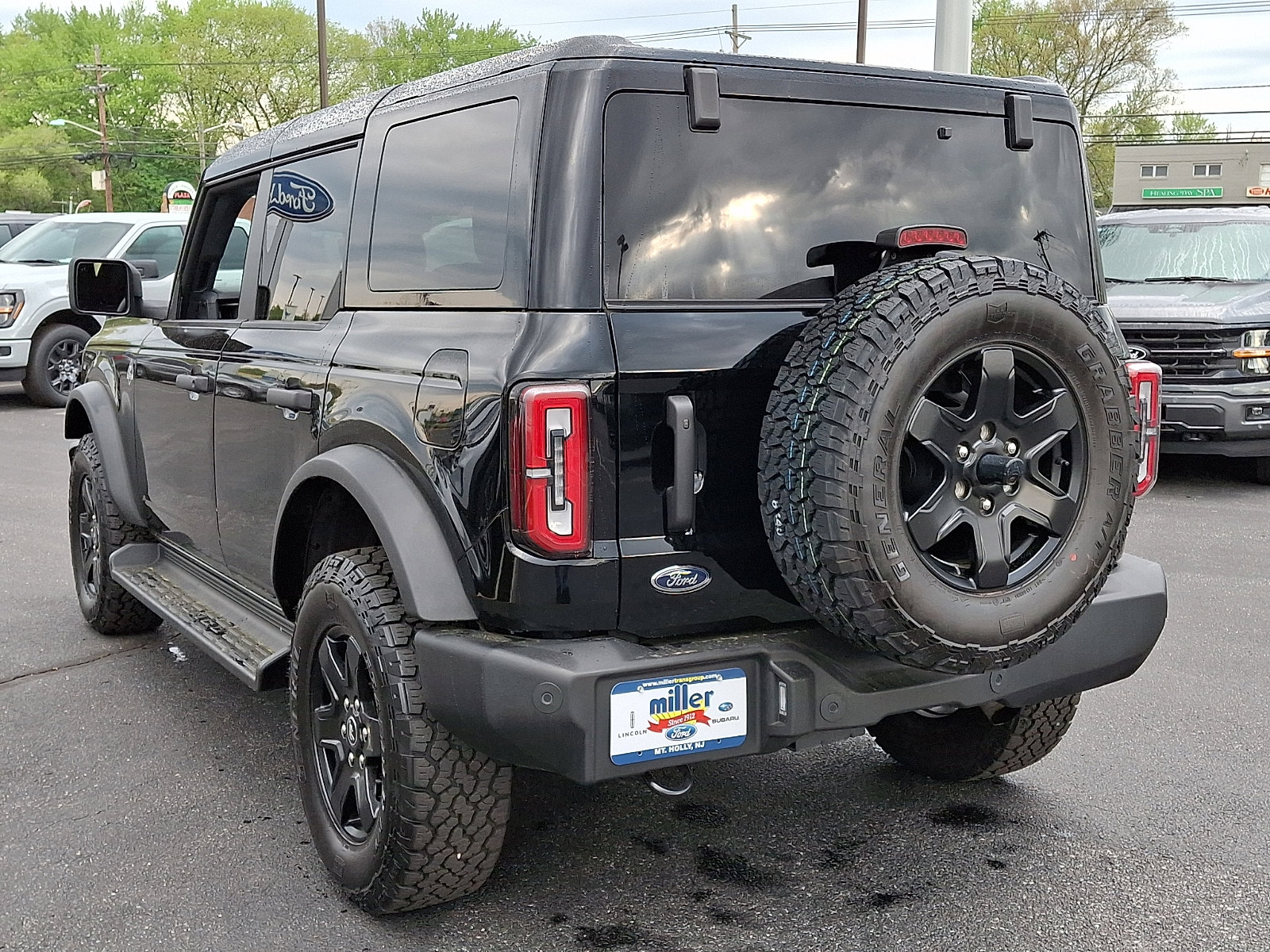 Used 2025 Ford Bronco Outer Banks AWD/4WD image 4