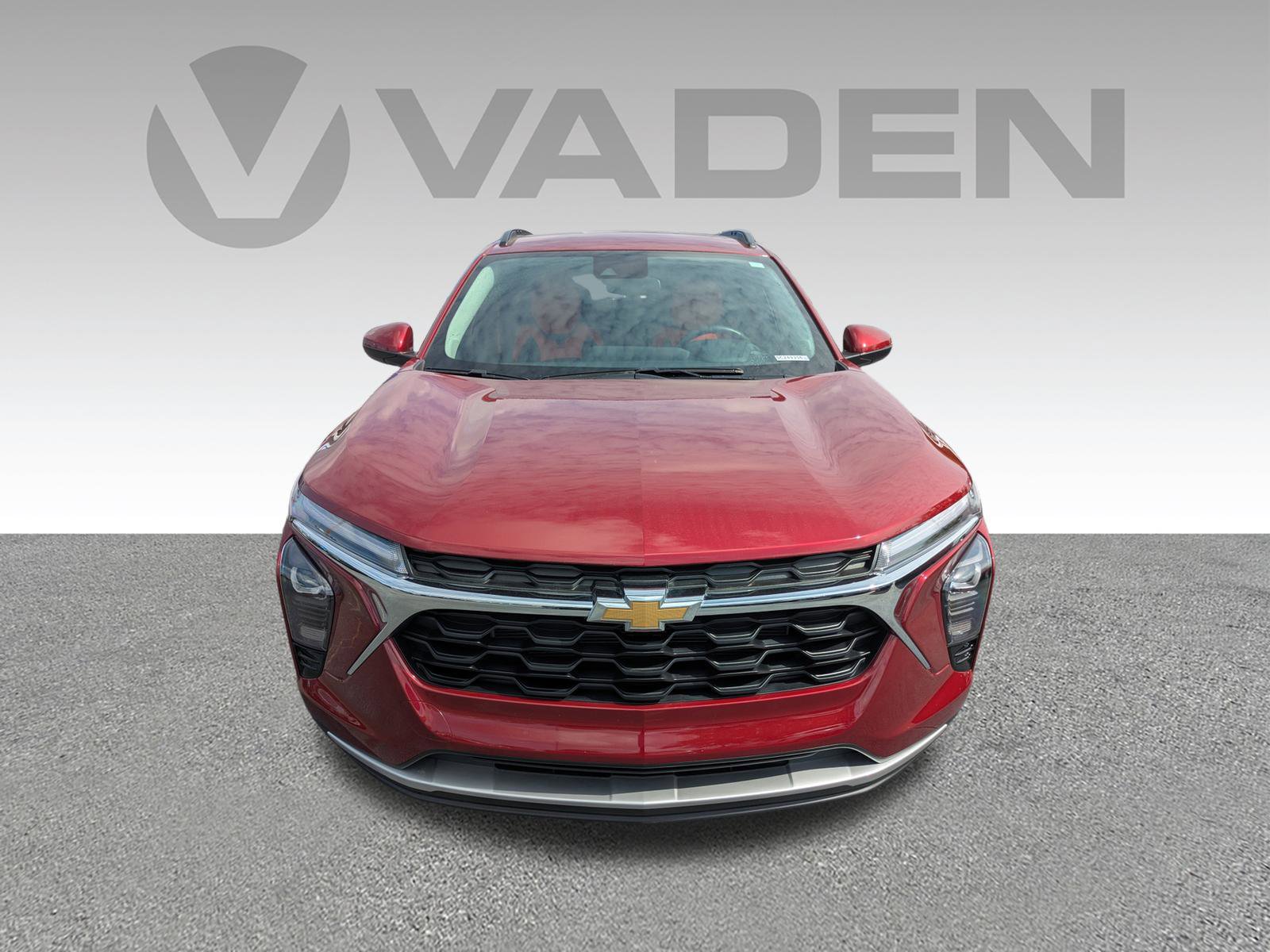 Used 2025 Chevrolet Trax LT w/ Driver Confidence Package image 27