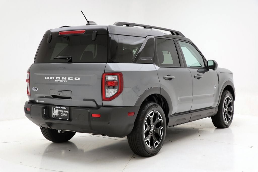 Used 2025 Ford Bronco Sport Outer Banks w/ Outer Banks Tech Package+ AWD/4WD image 8