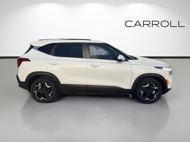 Used 2025 Kia Seltos EX AWD/4WD image 2