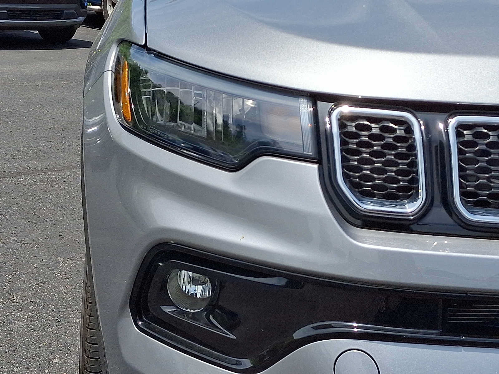 Used 2024 Jeep Compass Limited AWD/4WD image 9