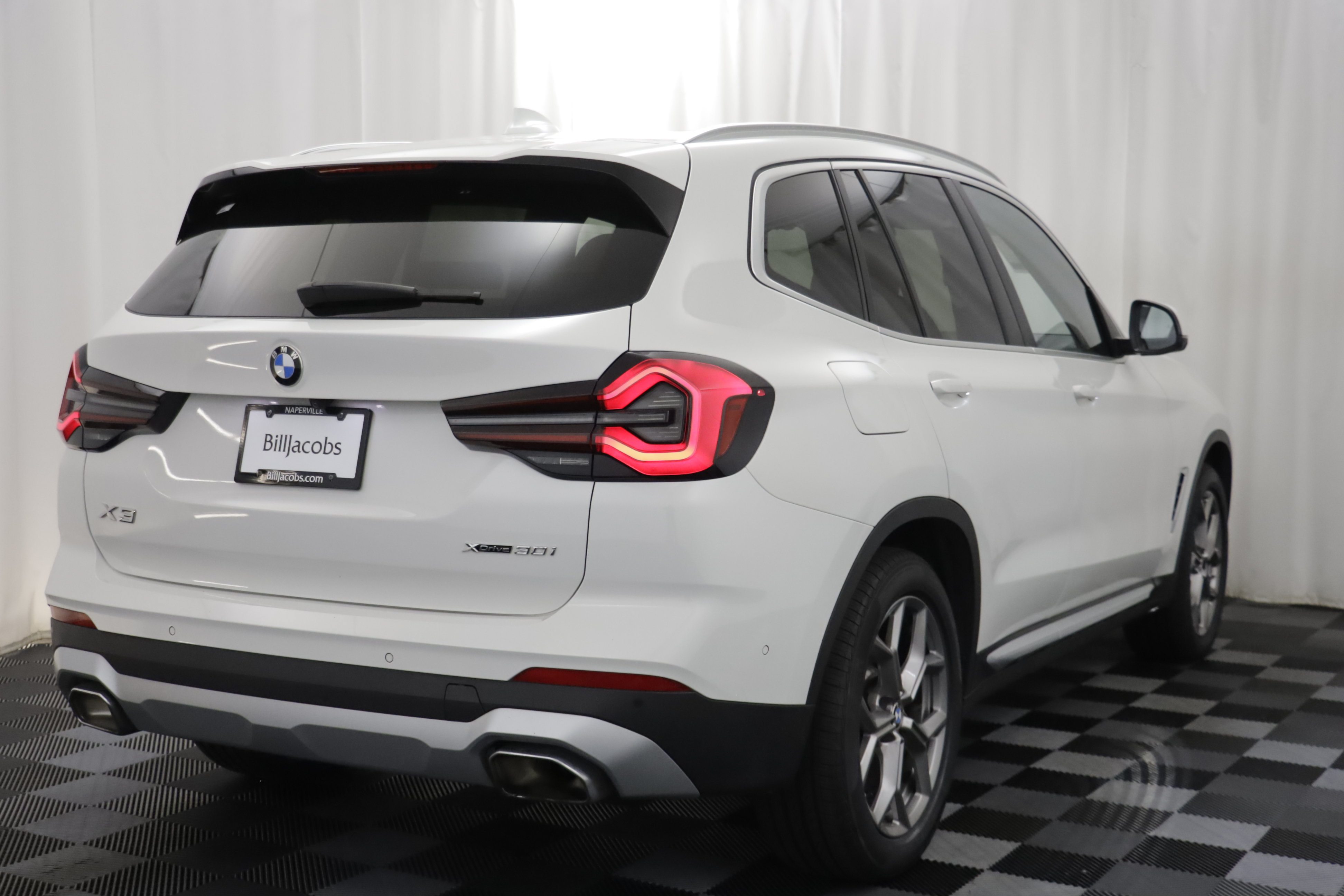 Used 2023 BMW X3 xDrive30i w/ Premium Package w/ZPA AWD/4WD image 16