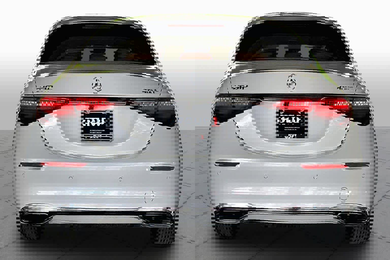 Used 2021 Mercedes-Benz S 580 4MATIC Sedan image 4