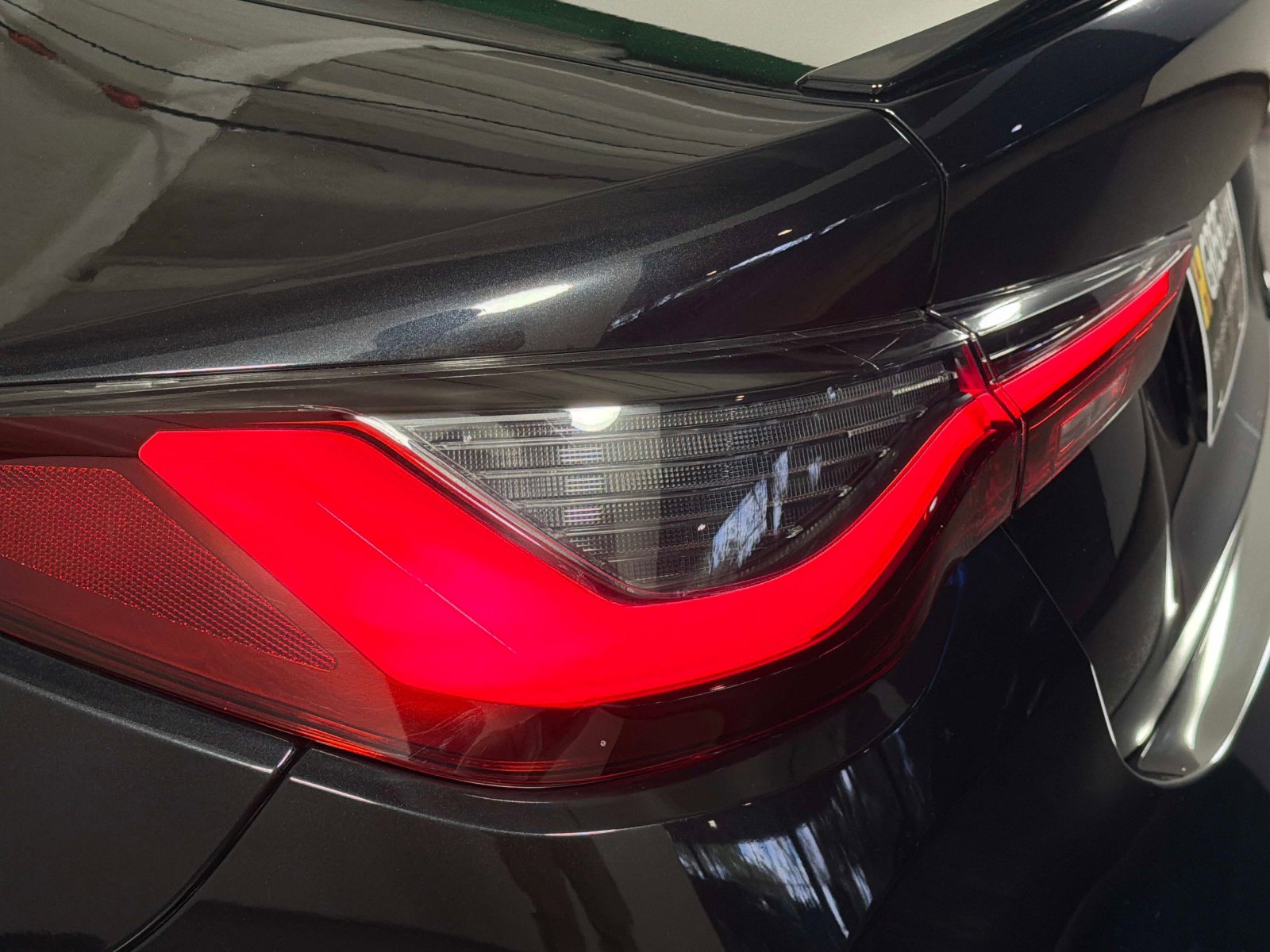 Used 2022 BMW M4 Coupe image 16