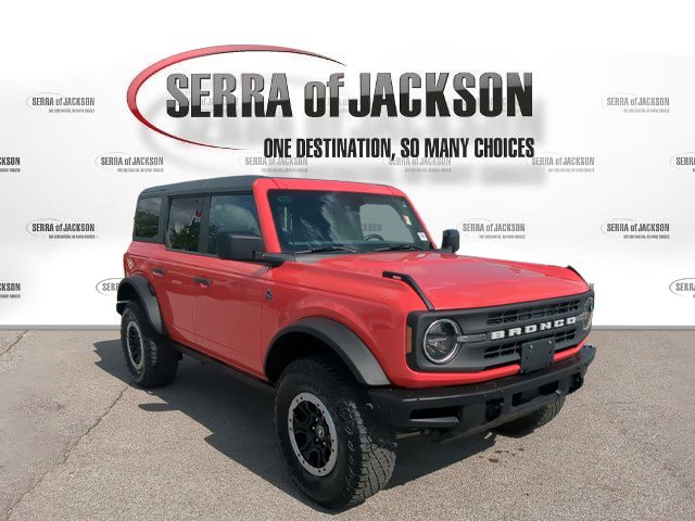 Used 2023 Ford Bronco Black Diamond w/ Sasquatch Package image 2