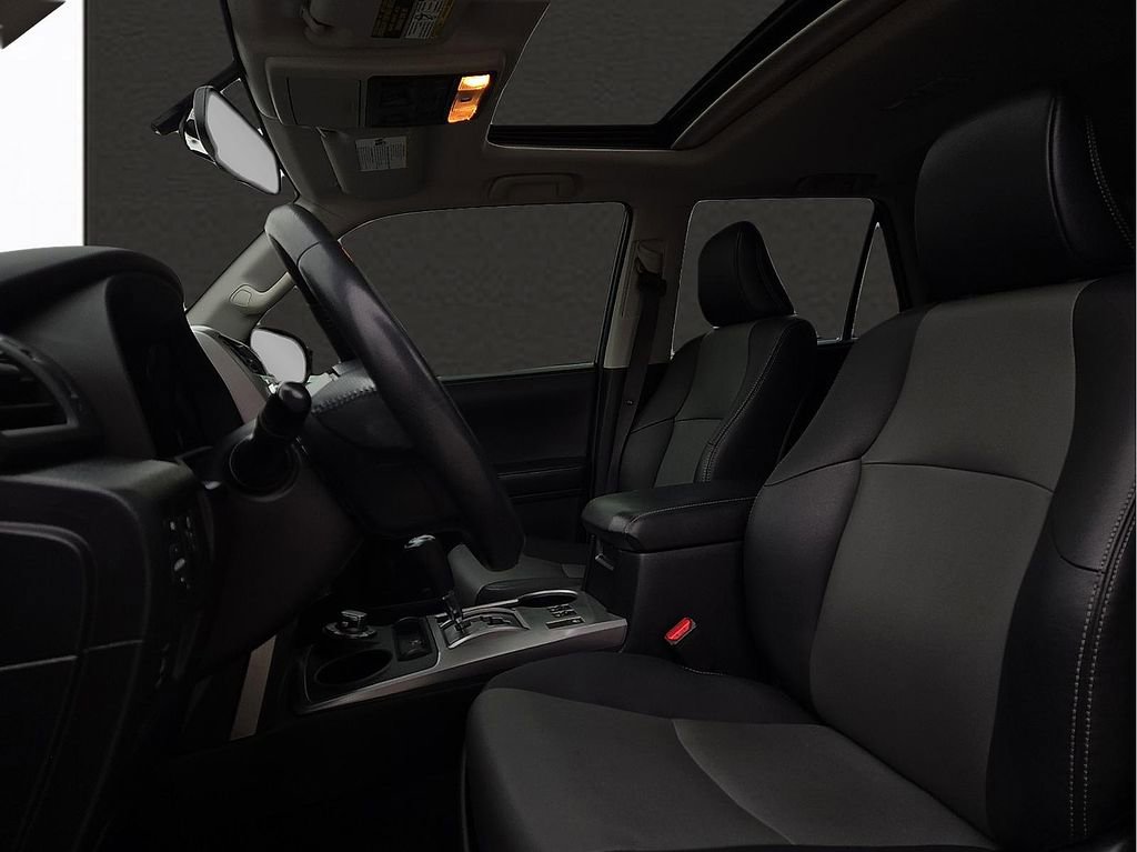 Used 2018 Toyota 4Runner SR5 Premium AWD/4WD image 12