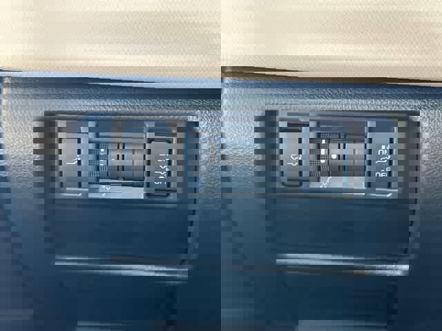 Certified 2025 Subaru Forester Limited image 29