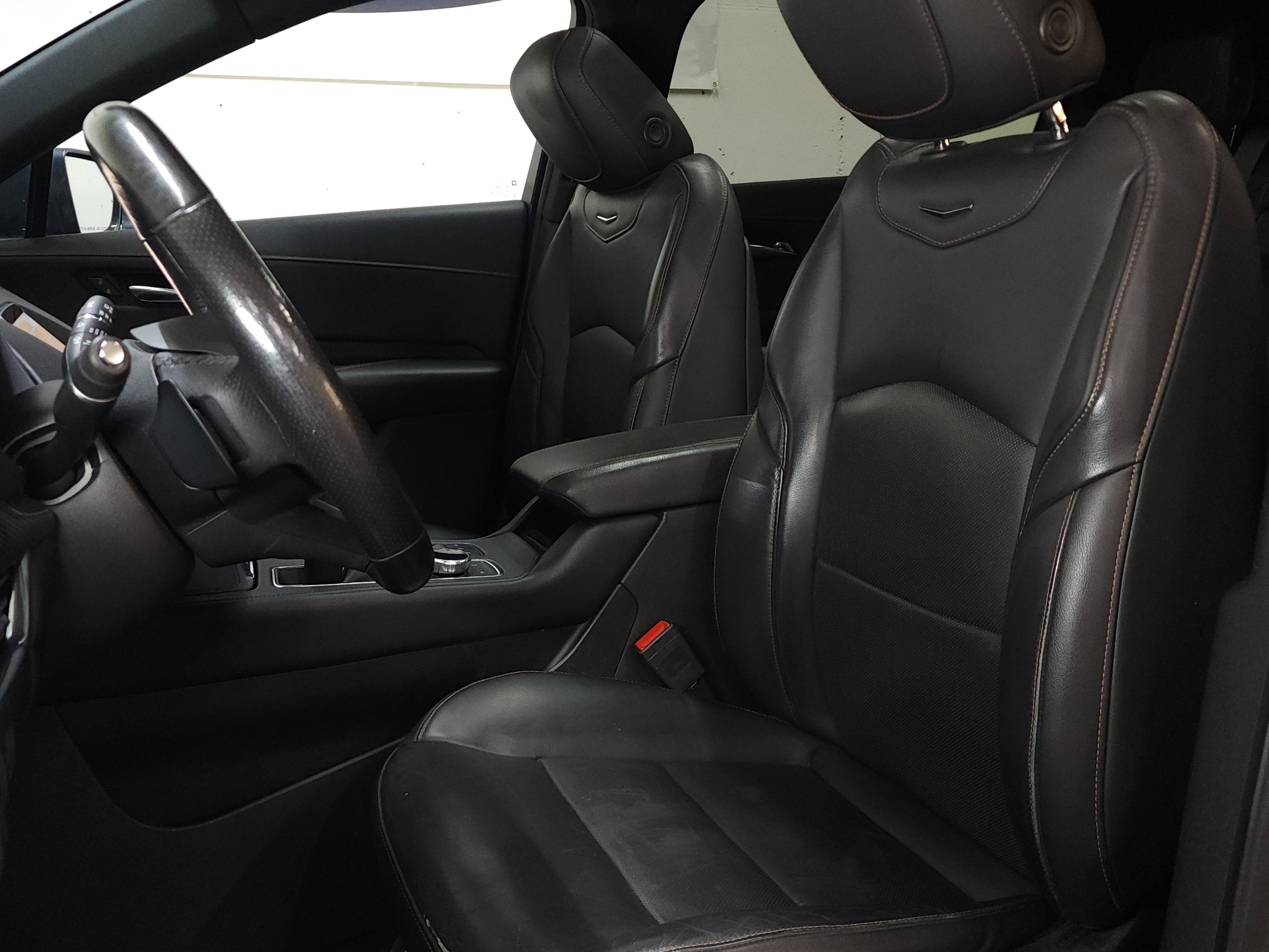 Used 2019 Cadillac XT4 Sport AWD/4WD image 14