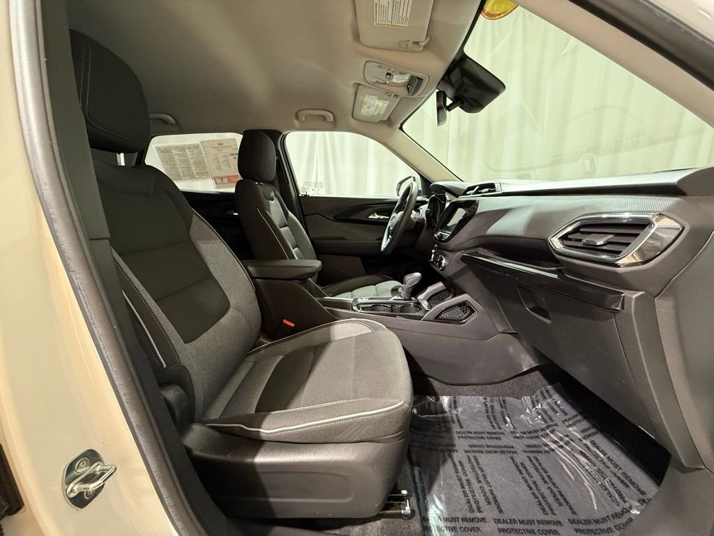 Used 2022 Chevrolet TrailBlazer LT w/ Convenience Package image 20