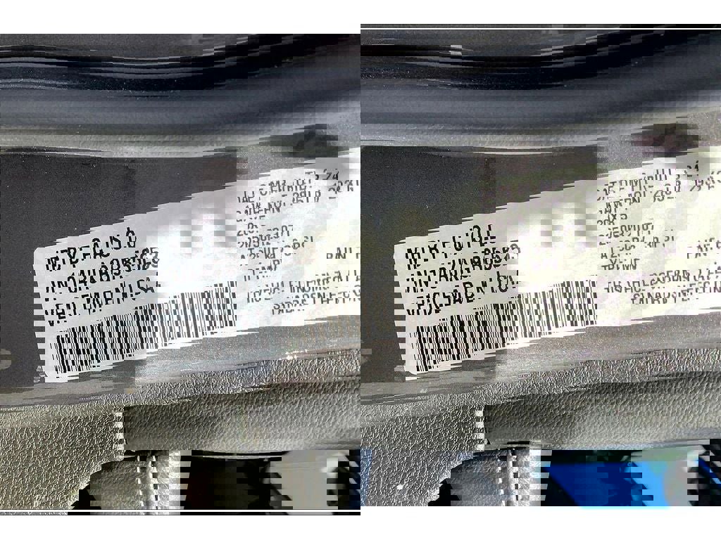 Used 2024 Jeep Grand Cherokee L Laredo image 34